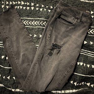 Distressed Raw Hem AE Super Low X-Long Jeggings.